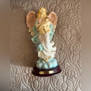 La Verona Collection Angel with baby